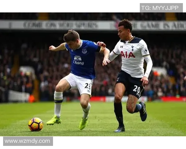 足球直传图解析与战术应用探讨助力提升球队进攻效率与配合默契